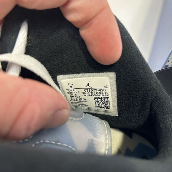 Nike Shoes Air Jordan 6 Retro “UNC Home” 2024 - Picture 8 of 8